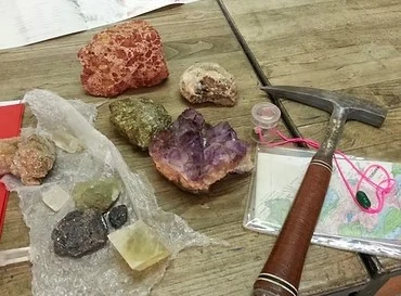 School trip: geological journey! - Expérience Côte d'Azur