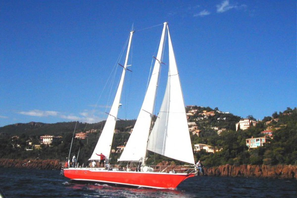 Sailboat sunset outing - La Brigante - Expérience Côte d'Azur