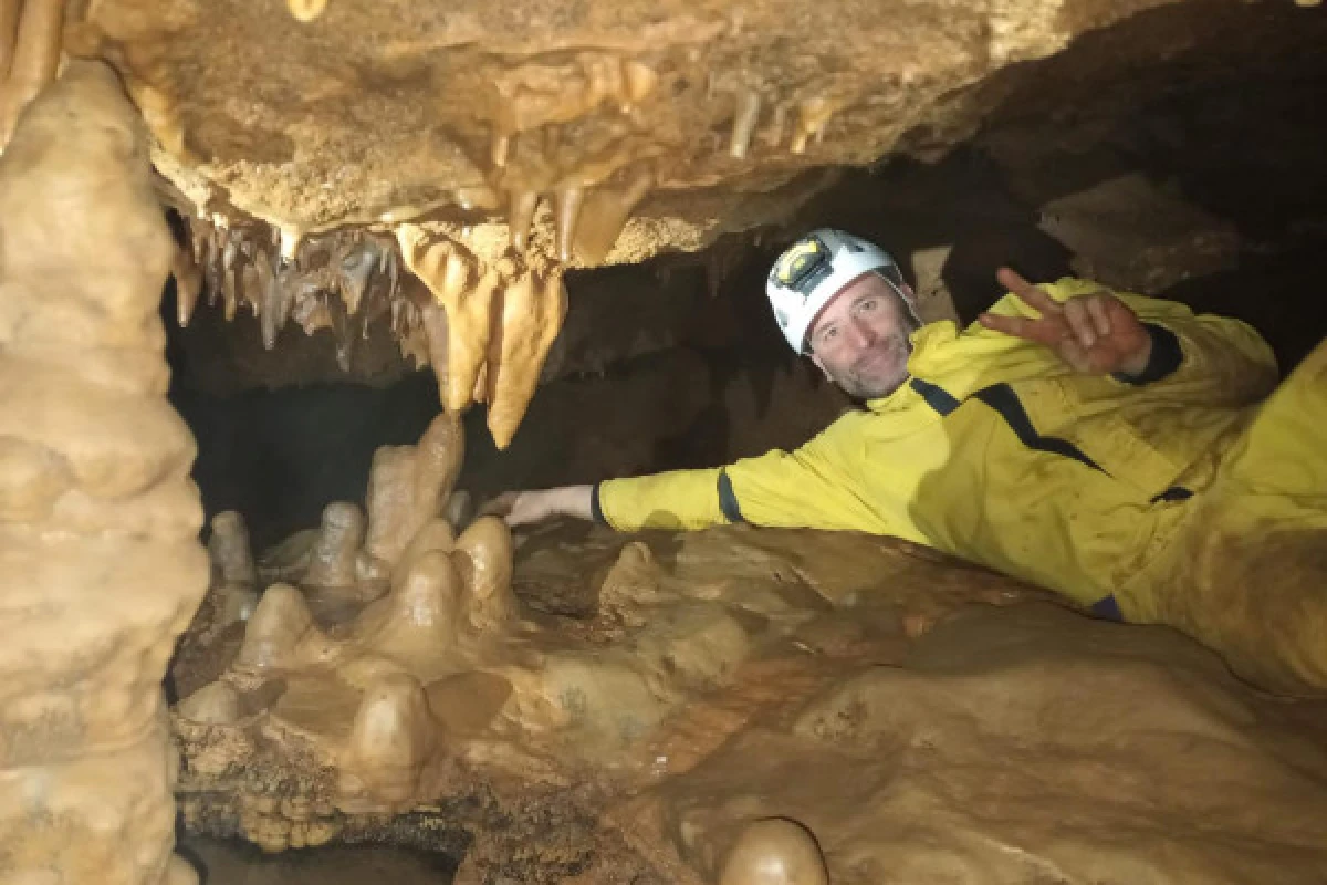 Speleology - Cave of La Mescla - Expérience Côte d'Azur