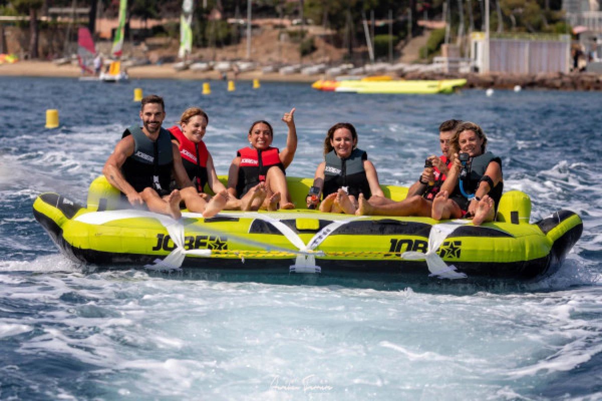 Towed buoy ride - Expérience Côte d'Azur