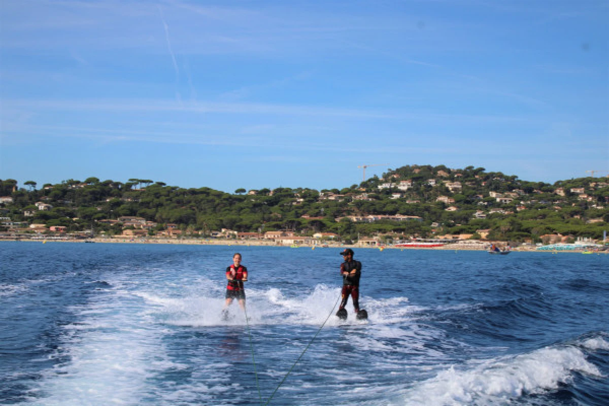 Water skiing and Wakeboarding - Expérience Côte d'Azur