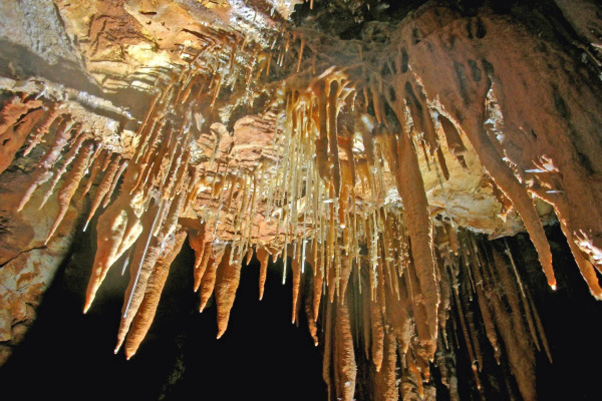 Self guided tour of the Obscure Baume - Expérience Côte d'Azur