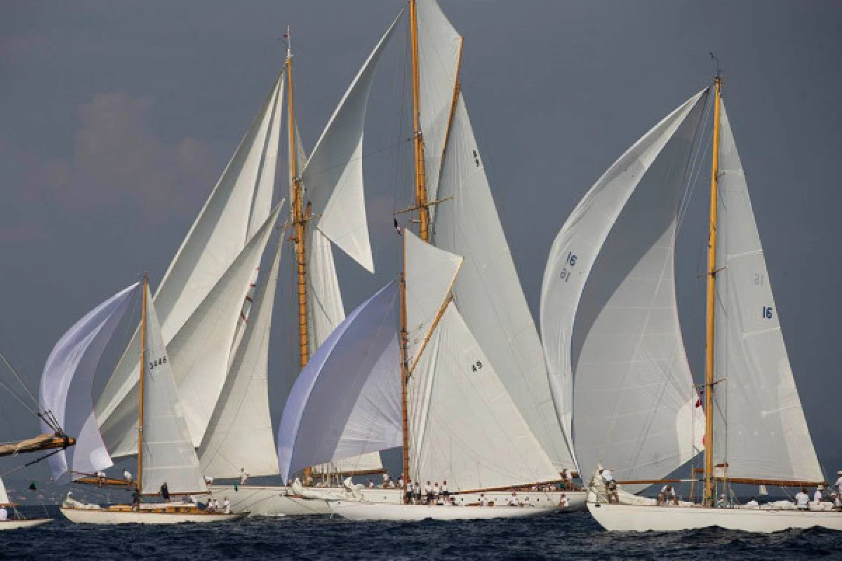 St-Tropez Sails - Expérience Côte d'Azur